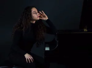 Sasha-Kasman-Laude-Concert-Pianist-Vomgau.tmp_ Sasha-Kasman-Laude-Concert-Pianist-Vomgau.tmp_