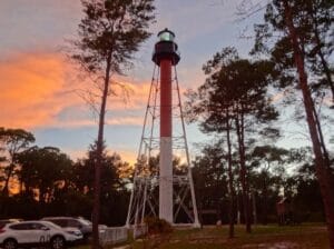 Crooked-River-Lighthouse-qBfVyh